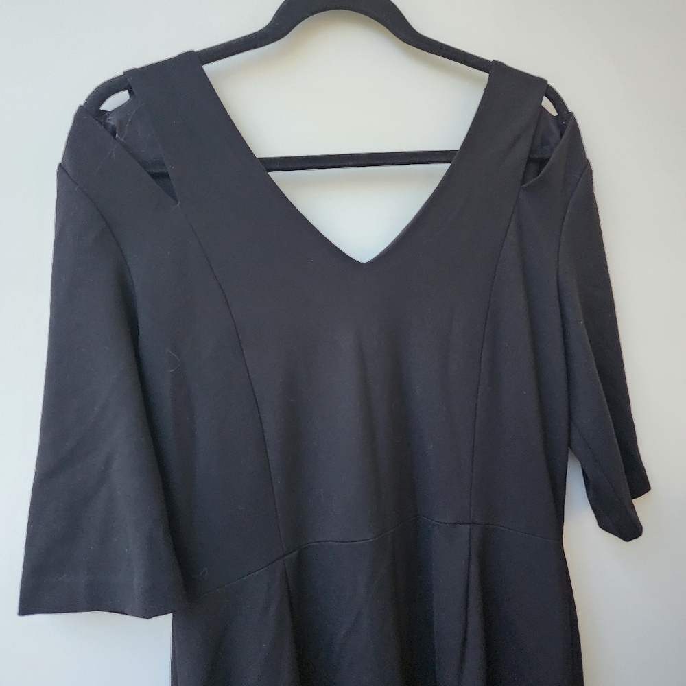 Halogen Black Midi Dress Cold Shoulder Cut Out 3/4 Sleeves 12 Midi Dual Zipper - Picture 9 of 9